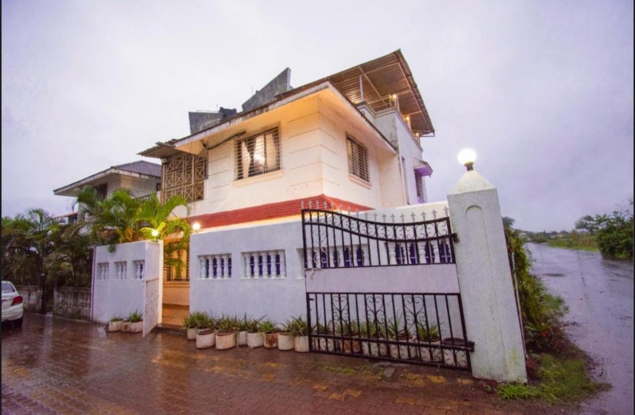Laughtale Villa 4Bhk Swimming Pool โลนาวาลา ภายนอก รูปภาพ
