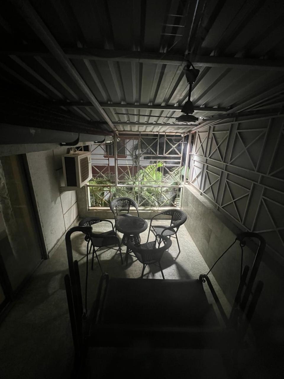 Laughtale Villa 4Bhk Swimming Pool โลนาวาลา ภายนอก รูปภาพ
